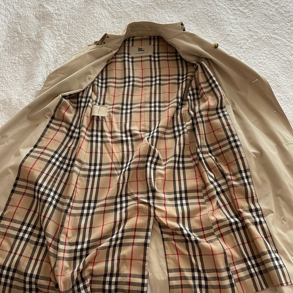 Burberry Stone/ Beige Ivybridge Trench Coat 6 / M